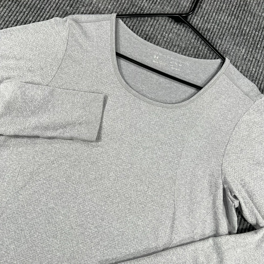 Under Armour Shirt Womens XL Extra Large Gray Long Sleeve Crew Heat Gear Active
